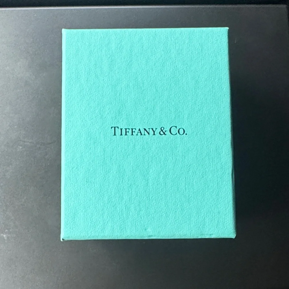 Tiffany & Co. Silver Bead Bracelet with Heart Charm - Picture 3 of 3